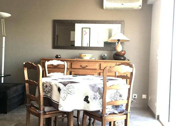 Apartman Les Anthemis- Bord De Saint-Raphaël